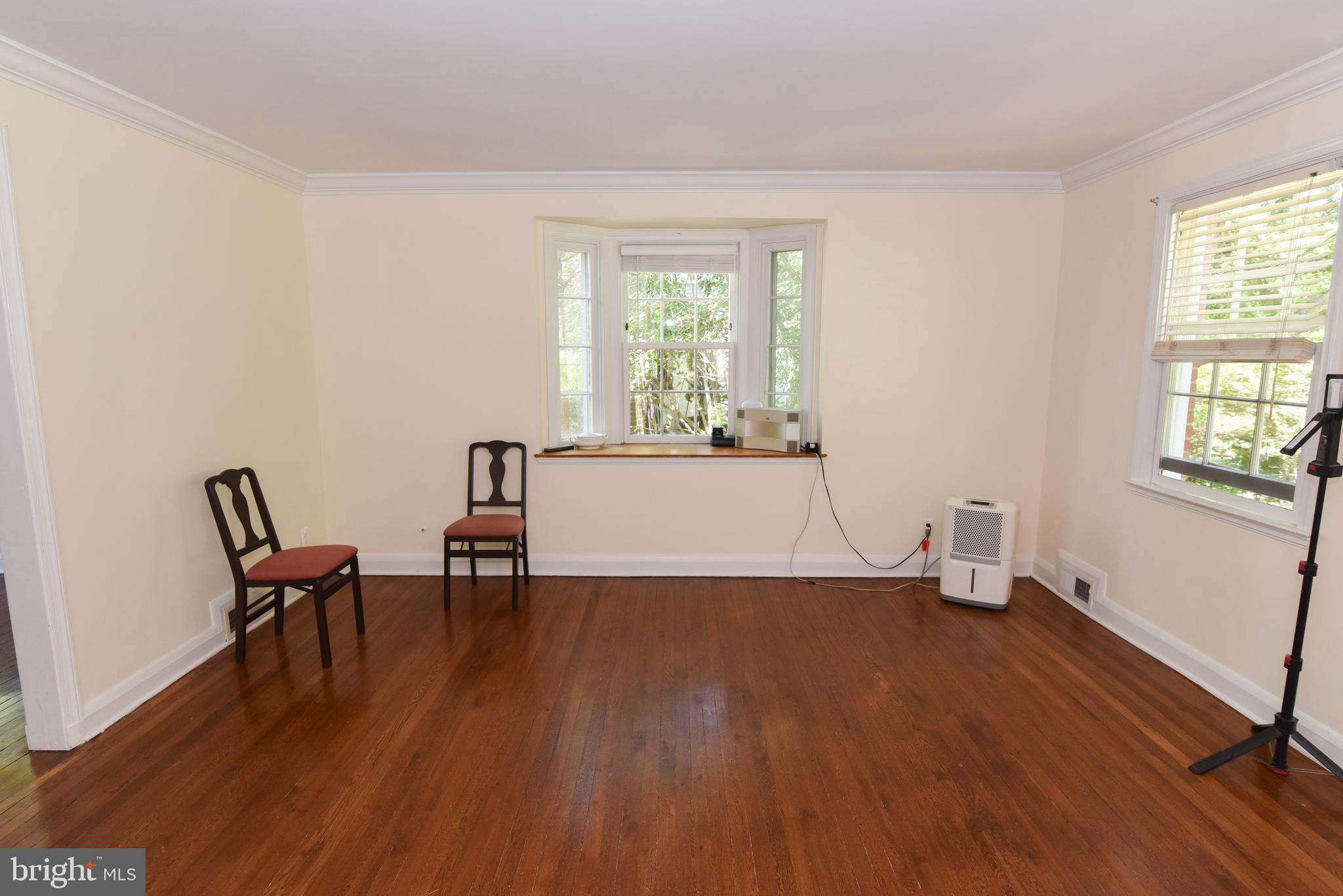 4208 Westview Road Baltimore, MD 21218 - Photo 5 of 43