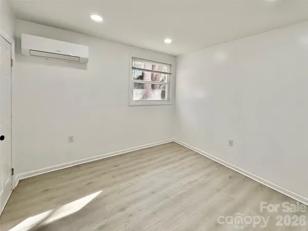 $349,900 | 813 3rd St Place Southwest, Unit 13, Hickory, NC 28602