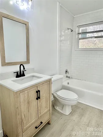 $349,900 | 813 3rd St Place Southwest, Unit 13, Hickory, NC 28602