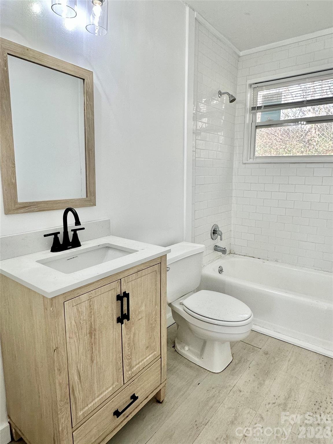 813 3rd St Place Southwest, Unit 13 Hickory, NC 28602 - Photo 9 of 14