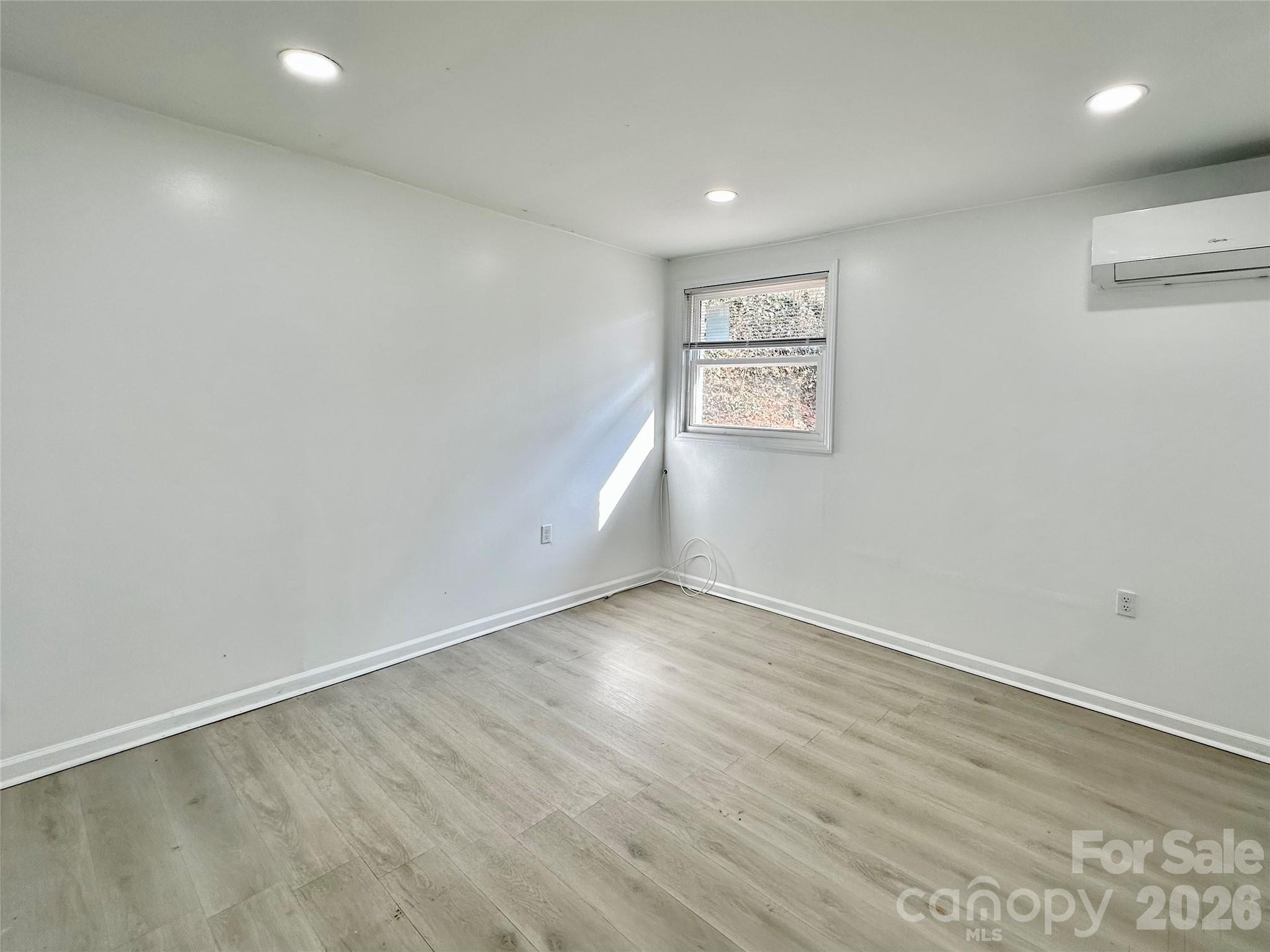 813 3rd St Place Southwest, Unit 13 Hickory, NC 28602 - Photo 10 of 14