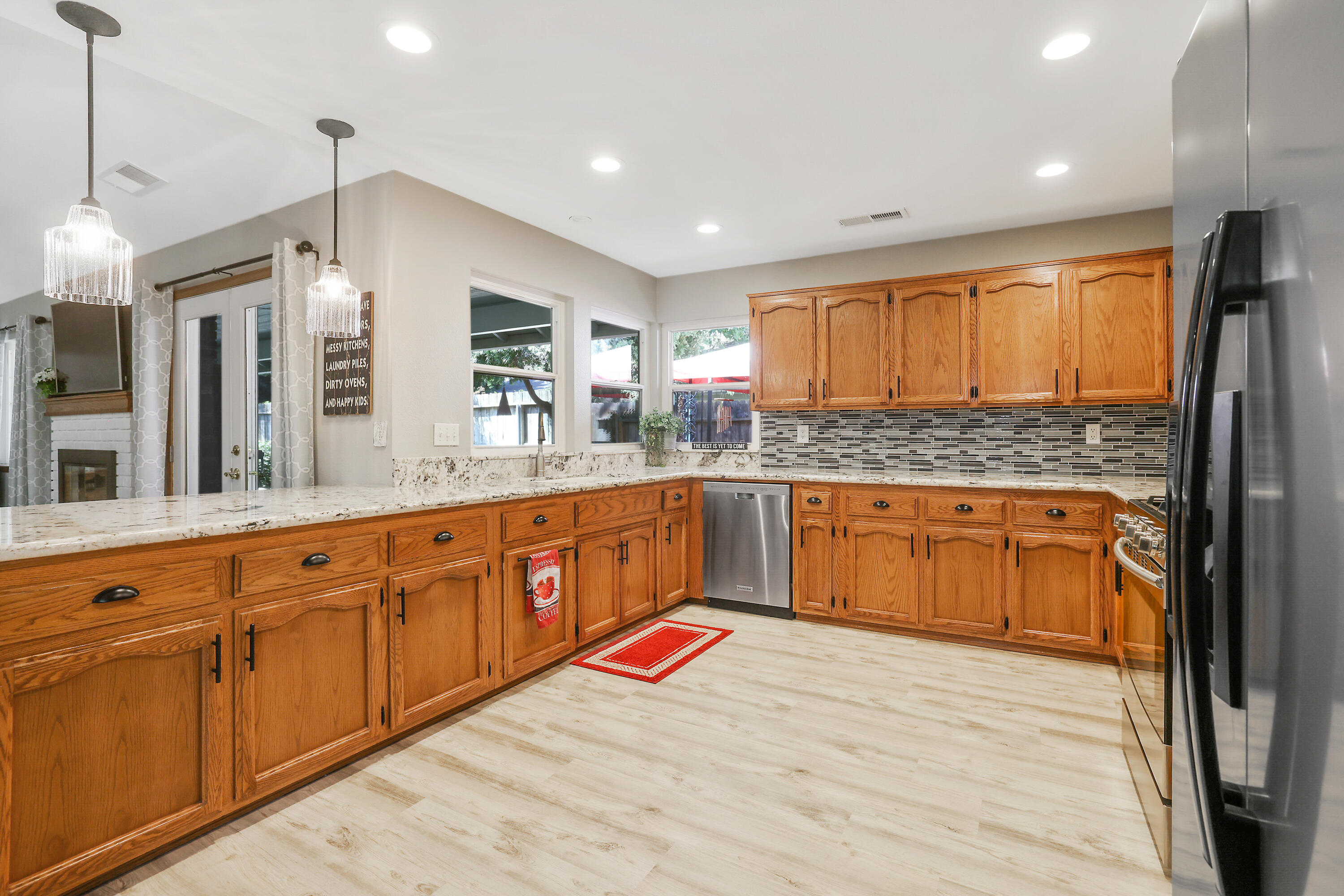 203 Hampton Court Exeter, CA 93221 - Photo 15 of 46 D50A0425