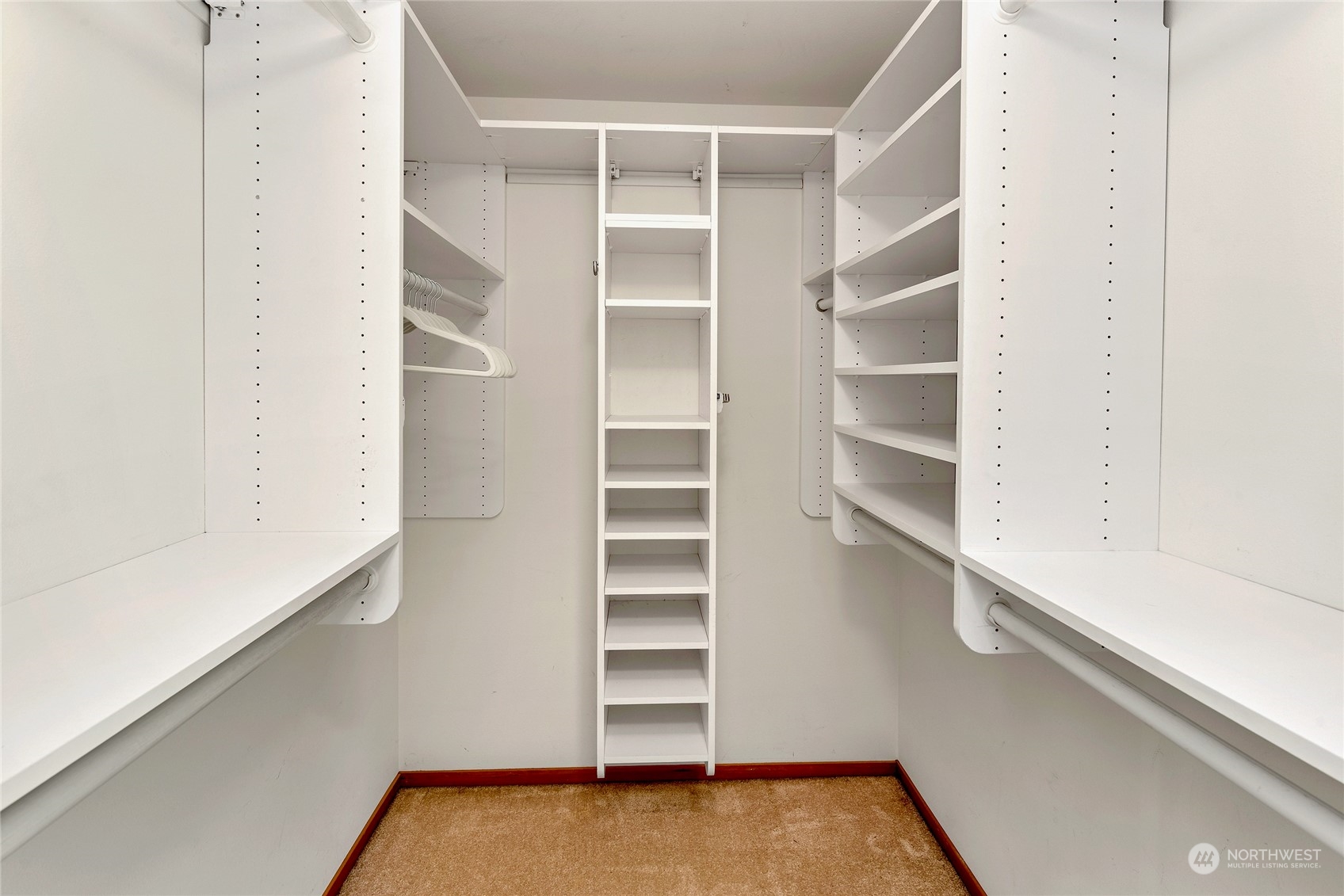 8305 Springridge Road Northeast Bainbridge Island, WA 98110 - Photo 23 of 39 Gallery Image 23
