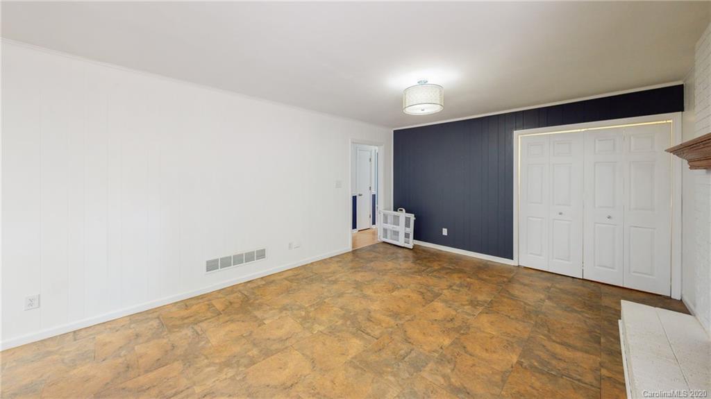 283 Liberty Road Candler, NC 28715 - Photo 13 of 35 Gallery Image 13