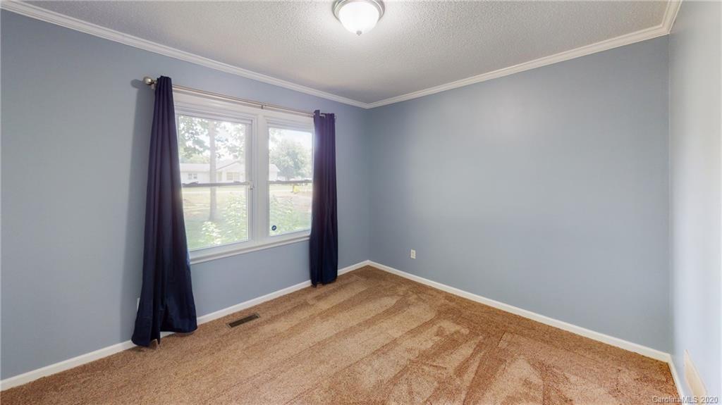 283 Liberty Road Candler, NC 28715 - Photo 18 of 35 Gallery Image 18