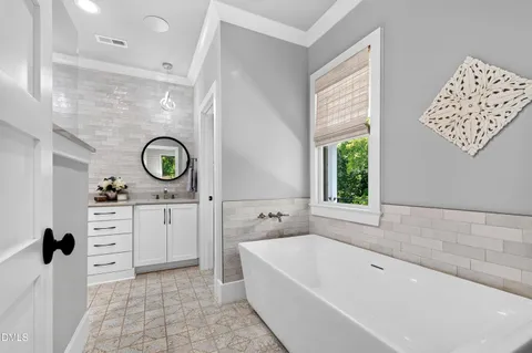 $1,695,000 | 1433 Nottingham Road, Raleigh, NC 27607