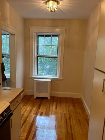 $2,750 | 36 Linnaean Street, Unit 8, Cambridge, MA 02138