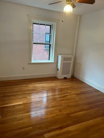 $2,750 | 36 Linnaean Street, Unit 8, Cambridge, MA 02138