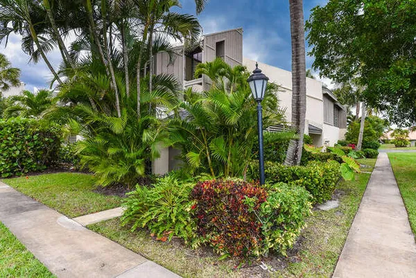 $3,557 | 1605 Highway 1, Unit SL 6G, Jupiter, FL 33477