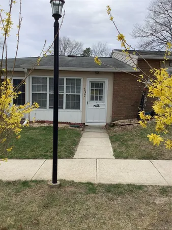 $2,275 | 406 Woodbridge Drive, Unit B, Ridge, NY 11961