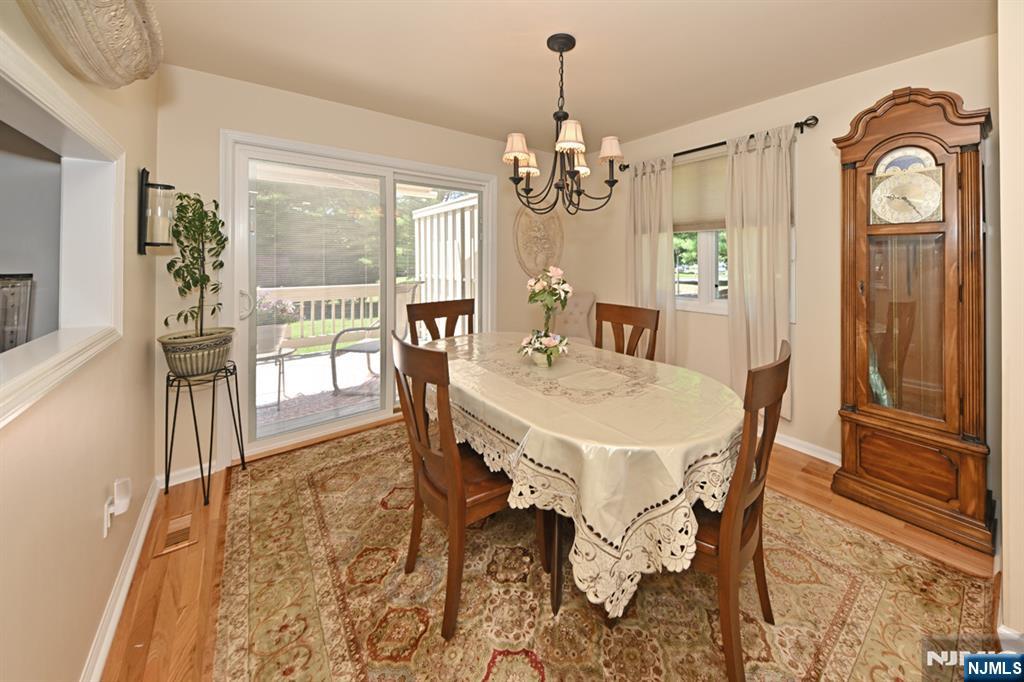 60 Sunset Court Mahwah, NJ 07430 - Photo 9 of 25