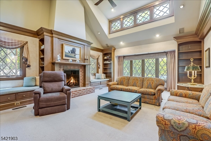 44 W Road Short Hills, NJ 07078 - Photo 5 of 19