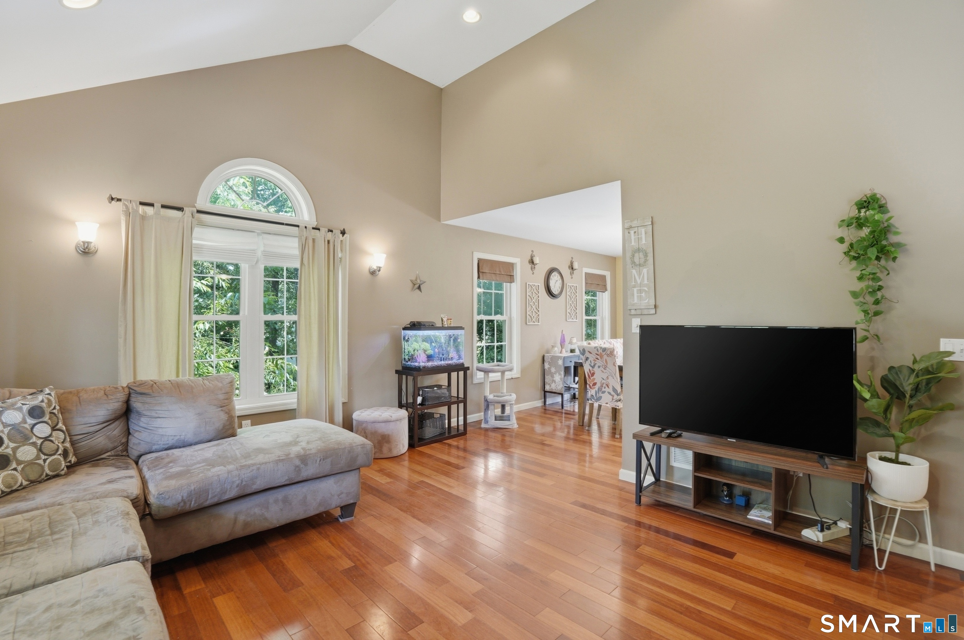 26 South Plains Road Southington, CT 06489 - Photo 3 of 39