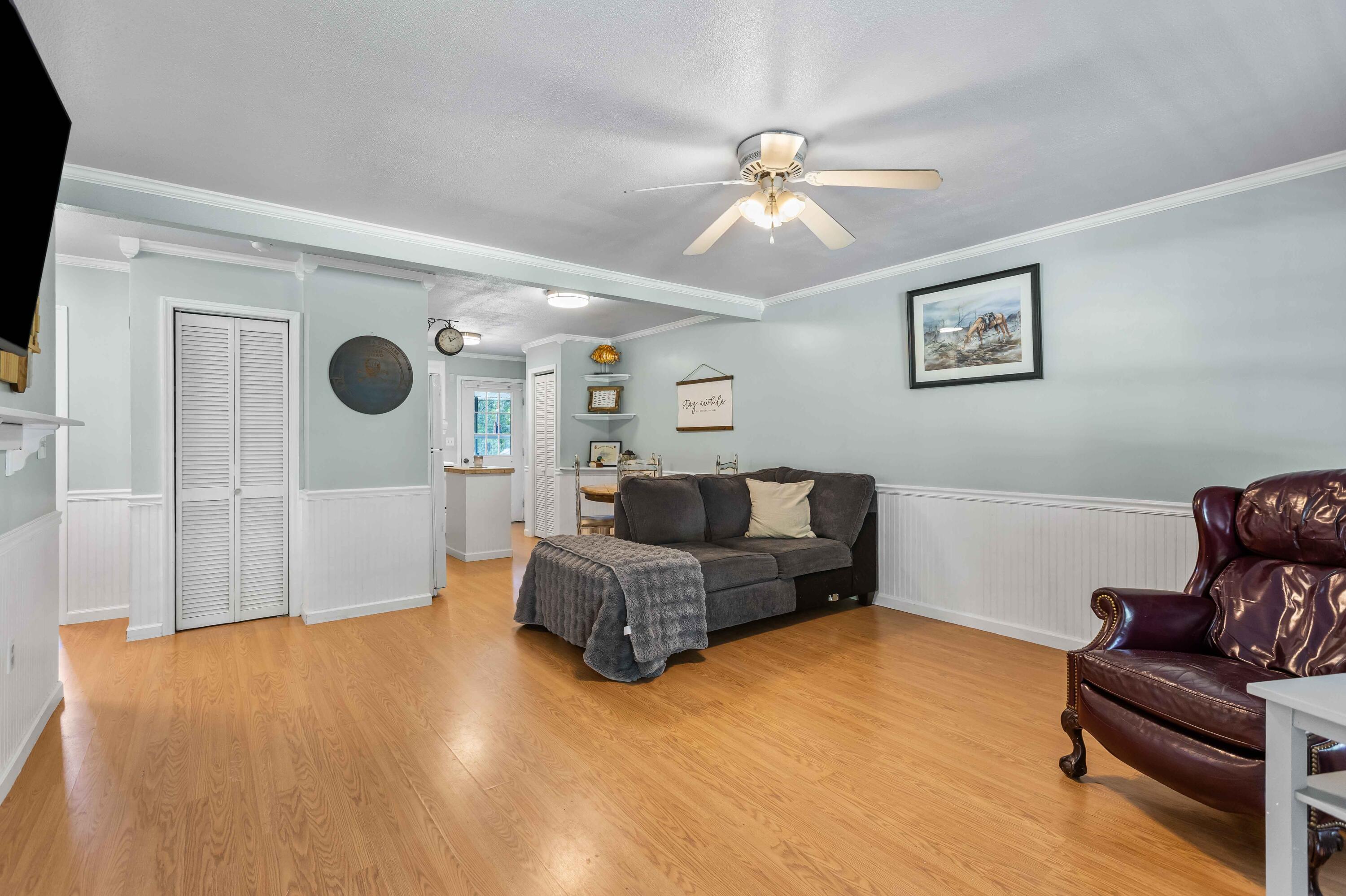 589 Back Field Road Walterboro, SC 29488 - Photo 8 of 30 Living room 1