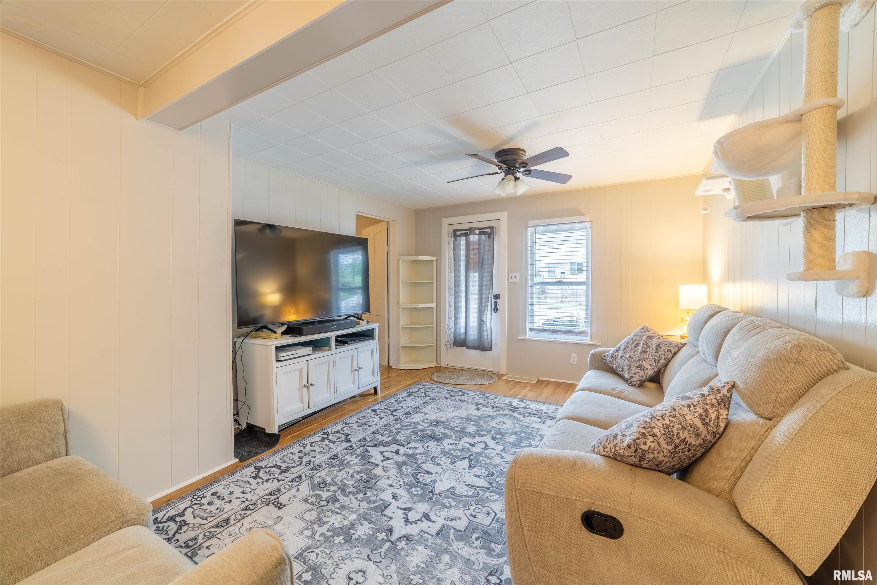 1519 North 15th Street Quincy, IL 62301 - Photo 4 of 24