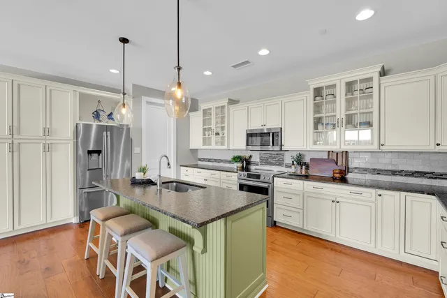 $965,000 | 121 Rhett Street, Unit 503, Greenville, SC 29601