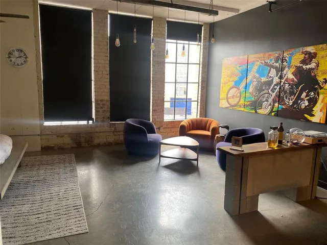 $215,000 | 1122 Jackson Street, Unit 303, Dallas, TX 75202