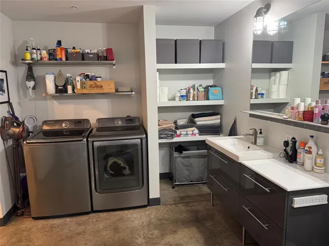 $215,000 | 1122 Jackson Street, Unit 303, Dallas, TX 75202