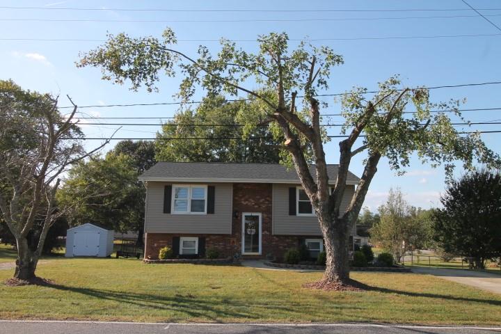 2140 Union Grove Road Lenoir, NC 28645 - Photo 2 of 31 Gallery Image 2