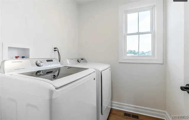 $539,900 | 5916 Collins Drive, Lockport Town, NY 14094