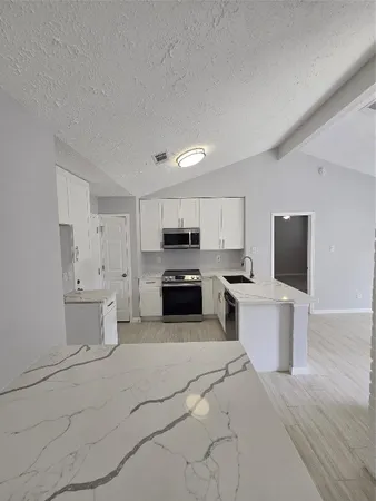 $1,950 | 19319 Cypress Cliff Drive, Katy, TX 77449