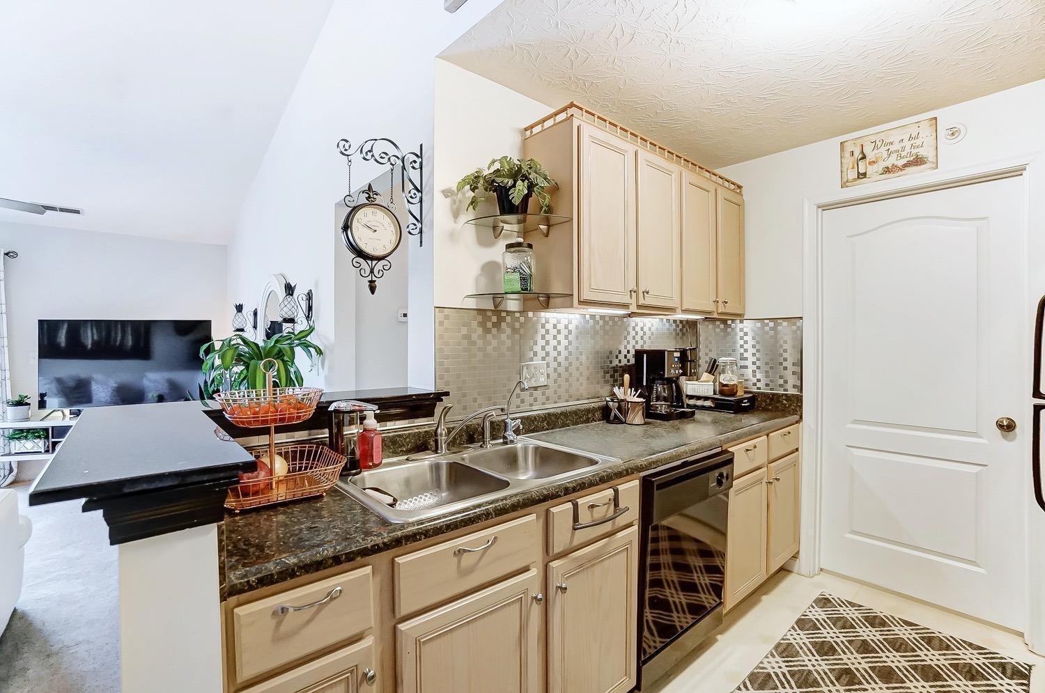 4563 Foley Road, Unit 10 Cincinnati, OH 45238 - Photo 14 of 28 Gallery Image 14