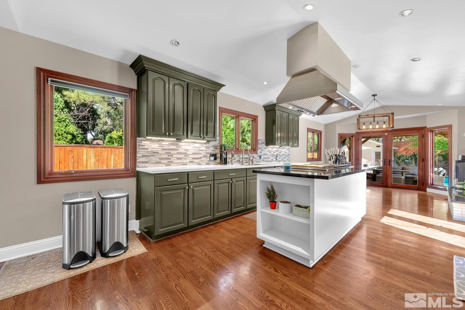1360 Skyline Boulevard Reno, NV 89509 - Photo 8 of 40 Photo 8