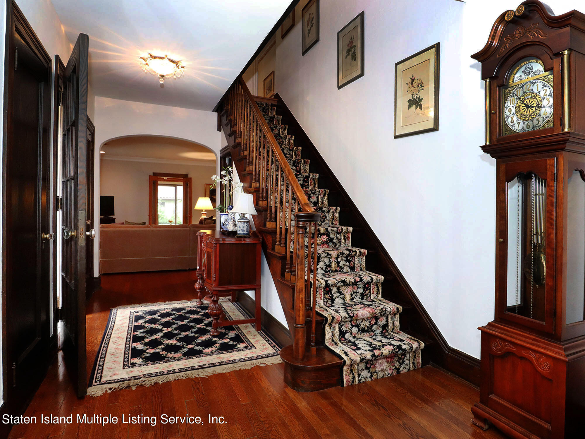 2 Silver Beech Road Staten Island, NY 10304 - Photo 7 of 44 IMG_2440