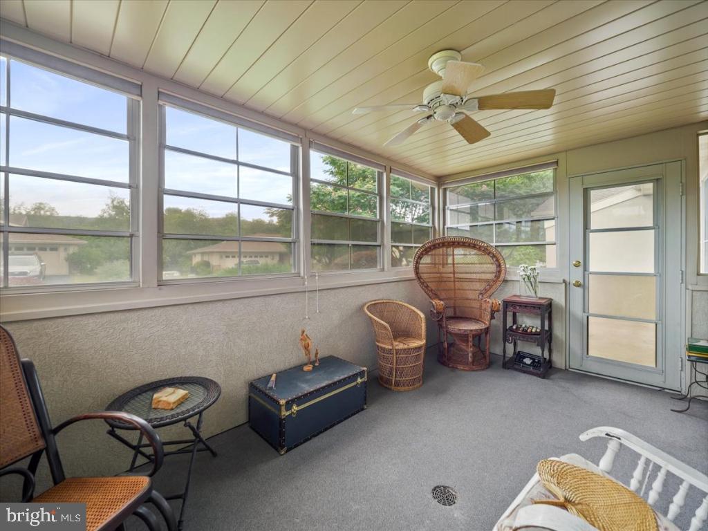 169 Arrowhead Loop Hedgesville, WV 25427 - Photo 14 of 24 a room with furniture and a window