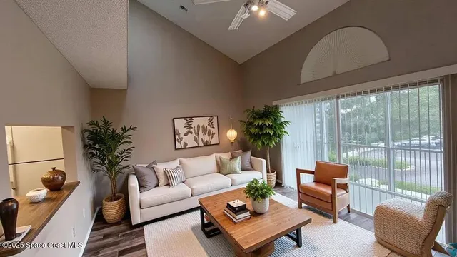 $159,950 | 4610 Lake Waterford Way, Unit 8101, Melbourne, FL 32901