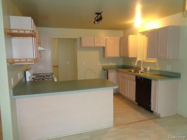 4158 Harrison Street Inkster, MI 48141 - Photo 8 of 31 KITCHEN