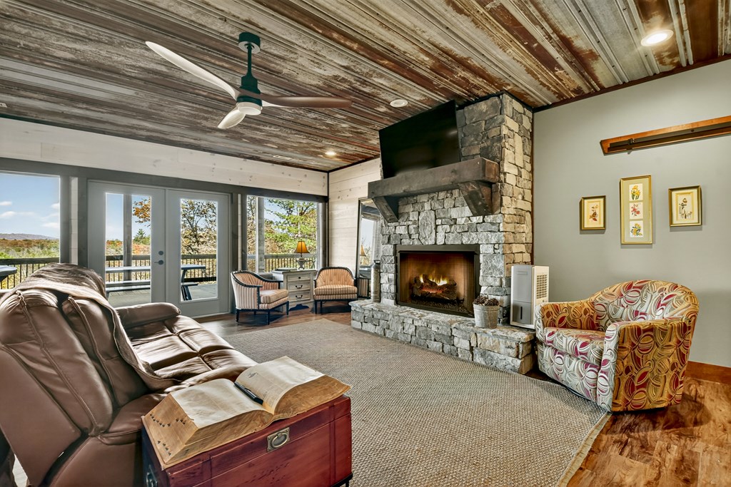 115 Hawks View Mineral Bluff, GA 30559 - Photo 22 of 57