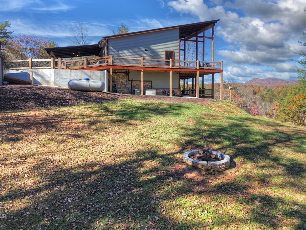 115 Hawks View Mineral Bluff, GA 30559 - Photo 8 of 57