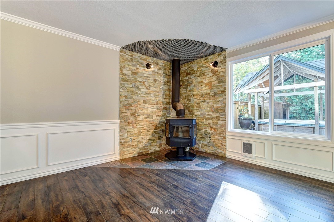 2106 186th Place Southeast Bothell, WA 98012 - Photo 8 of 25