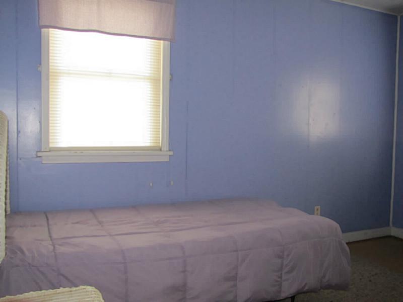 412 Upper Road Upper St. Clair, PA 15228 - Photo 6 of 18 Bedroom.