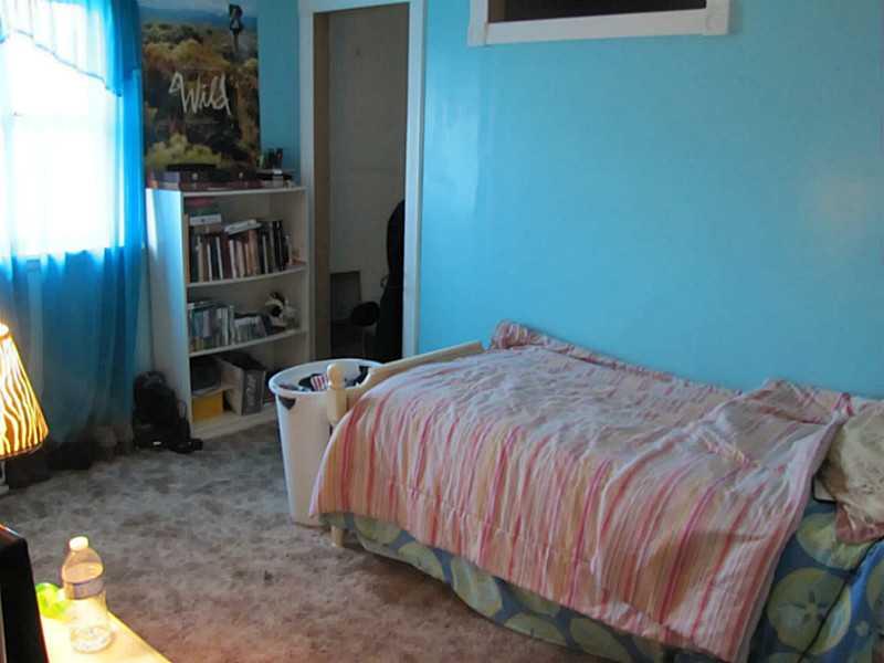 412 Upper Road Upper St. Clair, PA 15228 - Photo 7 of 18 Bedroom.