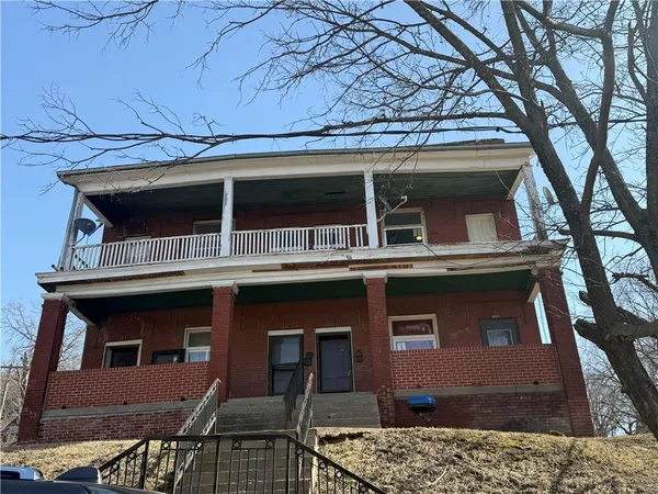 $229,900 | 601-603 South 11th Street, St. Joseph, MO 64501