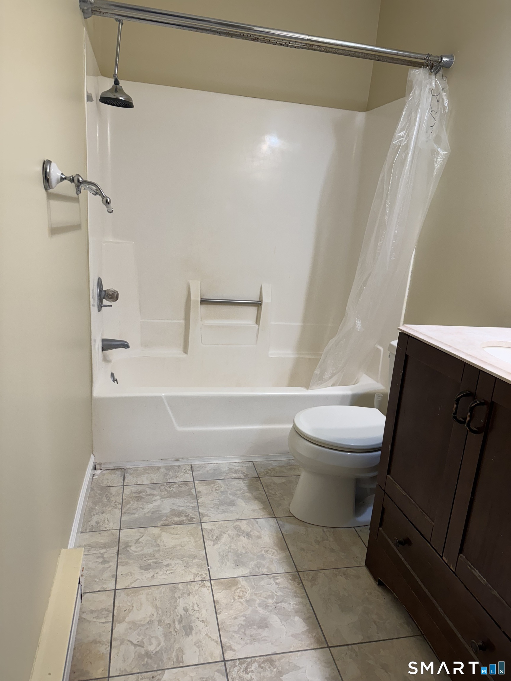 782 Oronoke Road, Unit 32 Waterbury, CT 06708 - Photo 10 of 18