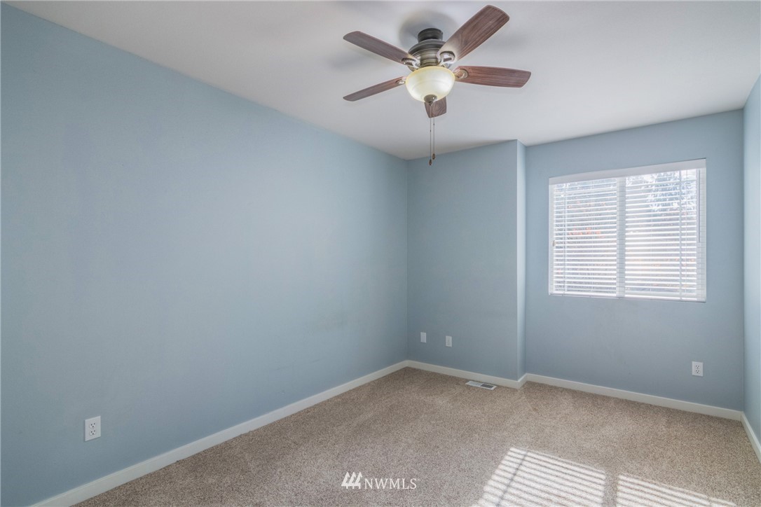 15621 48th Place West Edmonds, WA 98026 - Photo 12 of 19