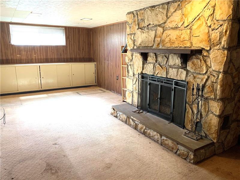 535 Country Club Road Washington, PA 15301 - Photo 12 of 16 Gallery Image 12