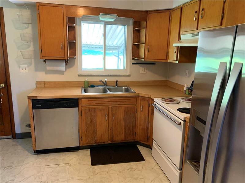 535 Country Club Road Washington, PA 15301 - Photo 7 of 16 Gallery Image 7