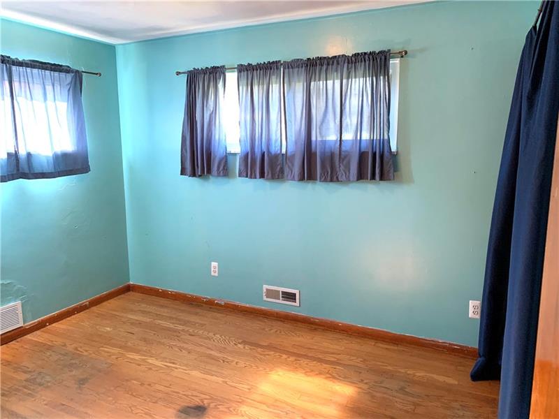 535 Country Club Road Washington, PA 15301 - Photo 9 of 16 Gallery Image 9