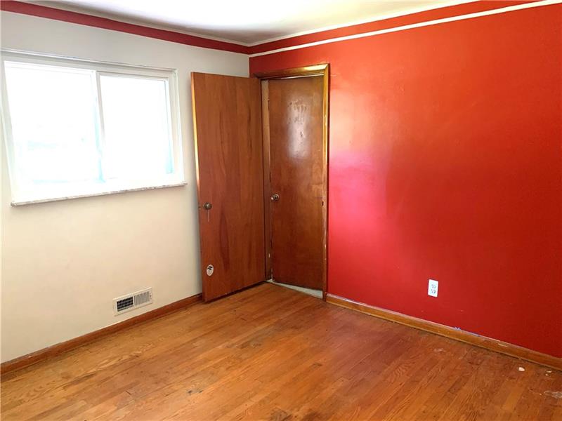 535 Country Club Road Washington, PA 15301 - Photo 10 of 16 Gallery Image 10