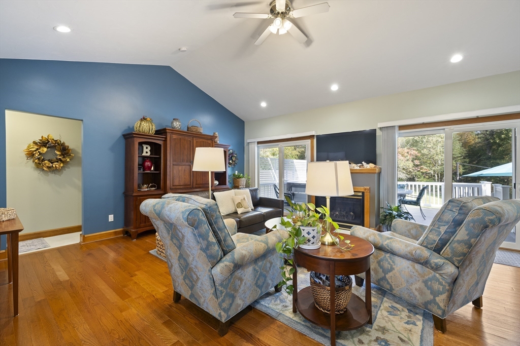 21 Thompson Pond Road Spencer, MA 01562 - Photo 17 of 42