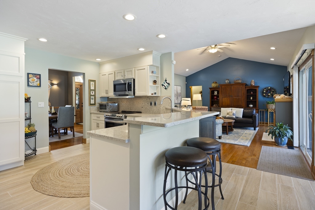 21 Thompson Pond Road Spencer, MA 01562 - Photo 7 of 42