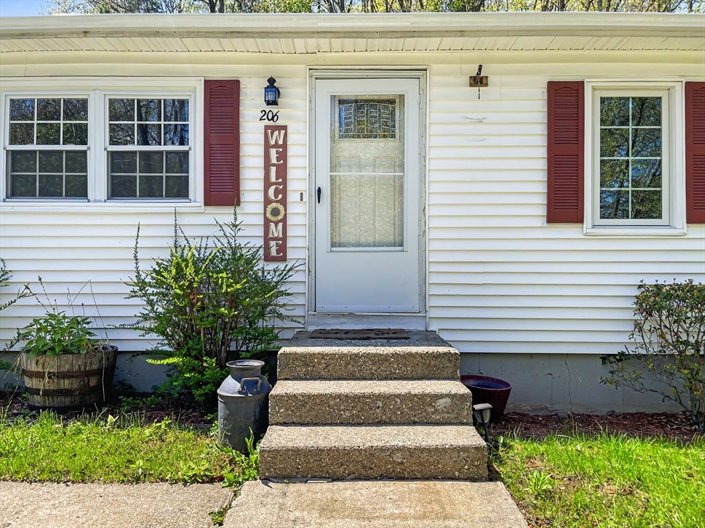206 Treetop Avenue Springfield, MA 01118 - Photo 31 of 32