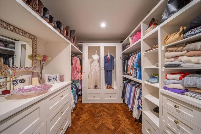 $1,299,900 | 722 Tenna Loma Court, Dallas, TX 75208