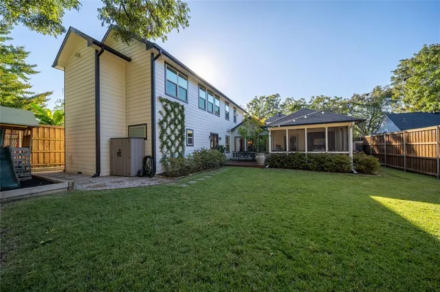 $1,299,900 | 722 Tenna Loma Court, Dallas, TX 75208