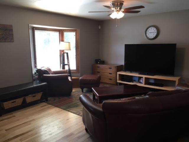 331 Forrest Street Wayland, MI 49348 - Photo 3 of 5 IMG_3066