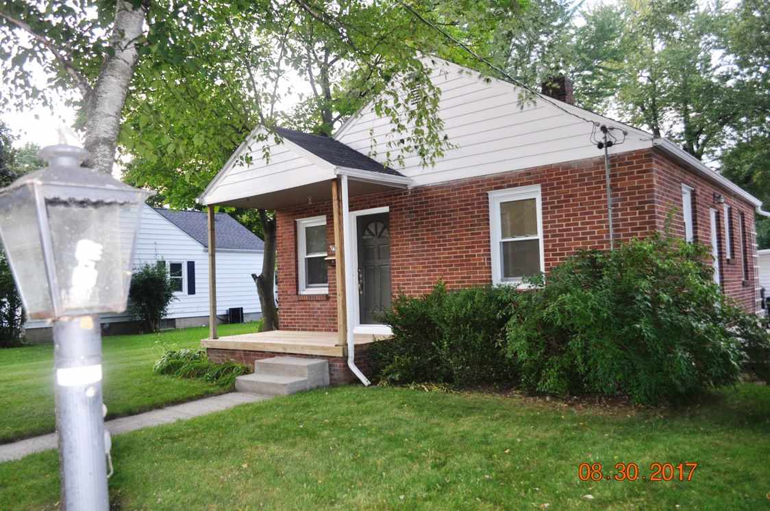 402 West Sugnet Road Midland, MI 48640 - Photo 1 of 24 1840281.JPG